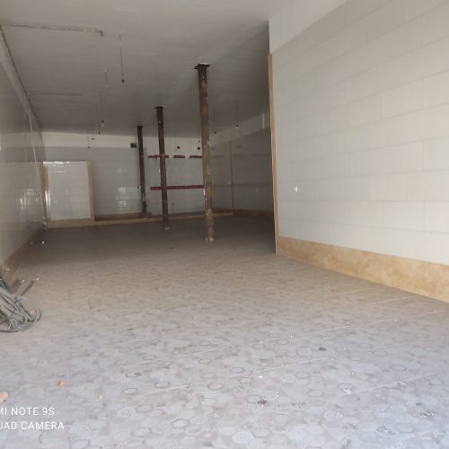 مغازه 180 متری اجاره داده میشود