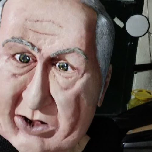 اجرای برنامه عروسک گردانی