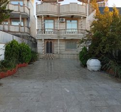 اجاره ویلا سه خواب حیاط دربست نزدیک ساحل