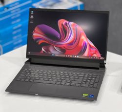 دستگاه با تمام لوازم جانبی و در خد نو میباشد