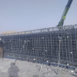 نیازمند نیروی آرماتوربند کمکی و ساده