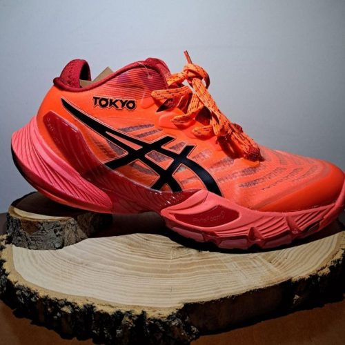 انواع کفش،کتونی والیبال،بسکتبال،فوتبال،فوتسال،رانینگ