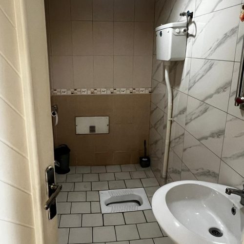 جردن برج آناهیتا 88 متر اداری