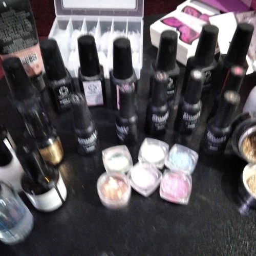 دستگاه ناخن و لوازم کل تجهیزات ناخن