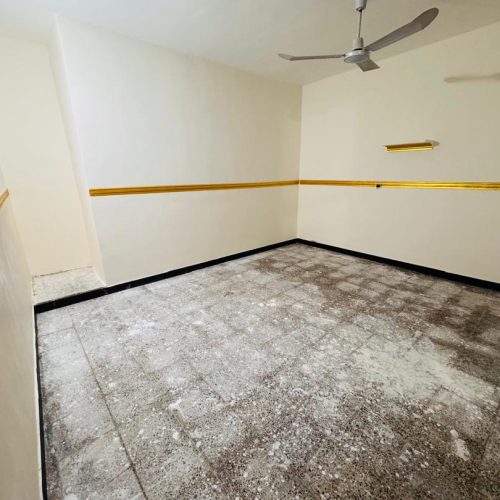 یک قطعه زمین و منزل مسکونی