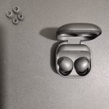 بادز 2 پرو  (خیلی تمیز)