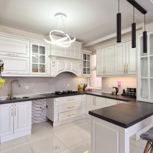 آپارتمان 92 متری دو‌خوابه شخصی‌ساز فاز 3، فول