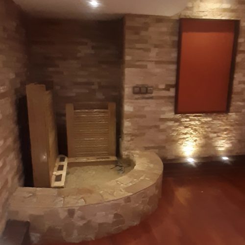 دفتر کار با موقعیت عالی چهارباغ بالا مجتمع پارسیان