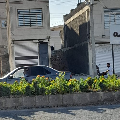 سرامیک کاری بدنه و کف ساختمان