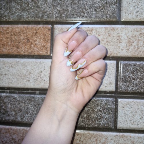 نیازمند مدل ناخن برای تکمیل البوم