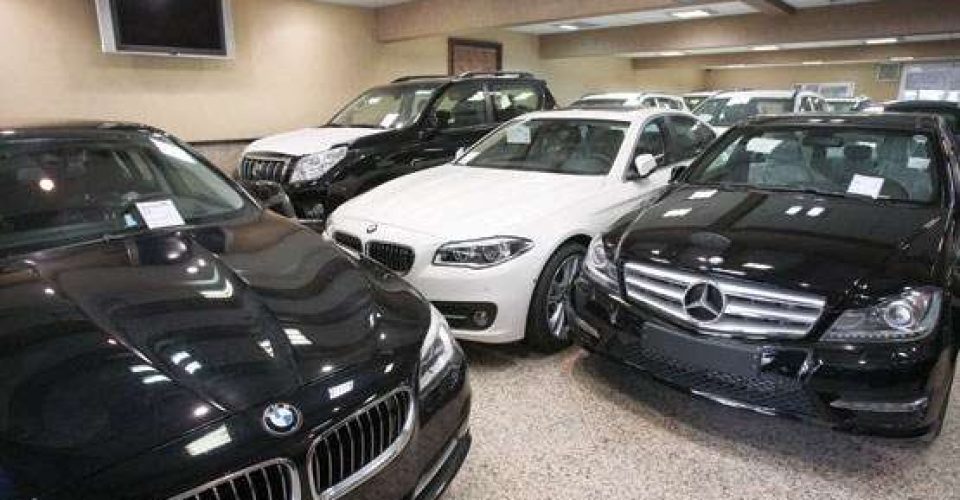 قیمت خودرو امروز 11 آبان 1404 / رکود معاملاتی دامنه نوسان قیمت‌ها را محدود کرد + جدول