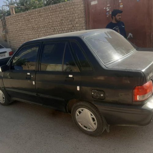 ماشین فنی سواری عالی فقد آفتاب سوختگی دارع