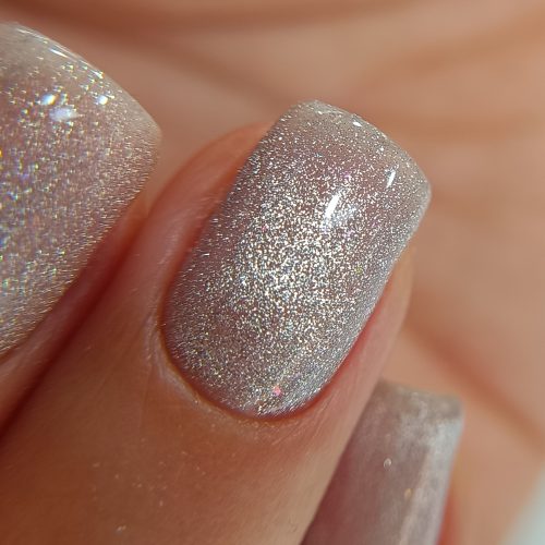 جذب مشتری در لاین ناخن و پدیکور