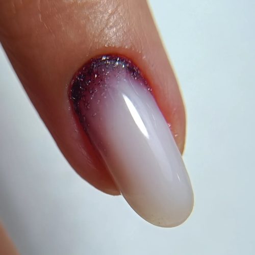 جذب مشتری در لاین ناخن و پدیکور