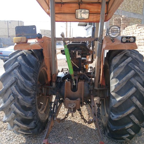 تراکتور فرگوسن 285