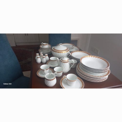 سرویس چینی بسیار شکیل