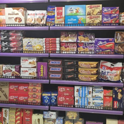 استخدام نیروی خانم ــفروشگاه اجناس خارجی و لوکس