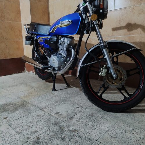 موتور سیکلت همتاز 200cc